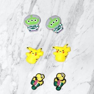 make your Crocs look fun & cute!